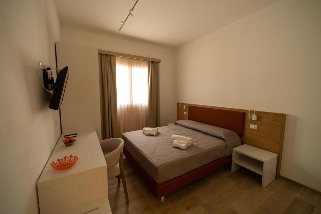 Butiko Hotel Кастелуцо Екстериор снимка
